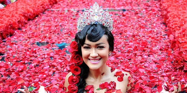 Jupe Tak Ingin Goyang Erotis Untuk Aksi Panggungnya