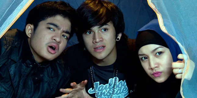 Jurit Malam di PESANTREN DAN ROCK N ROLL, Seseru Apa? Jurit Malam di PESANTREN DAN ROCK N ROLL, Seseru Apa?