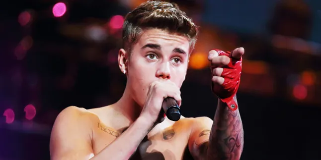 Justin Bieber Bantu Orbitkan Perempuan Cantik Ini, Siapa Dia?