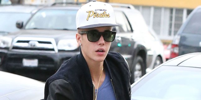 Justin Bieber Curhat Soal Karir Pada Ayahnya