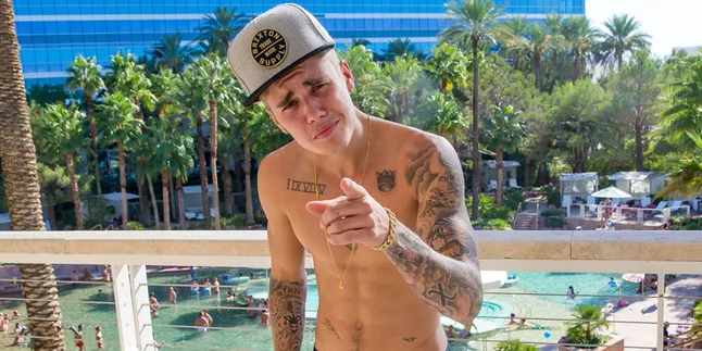 Justin Bieber dan Hailey Baldwin Tertangkap Pelukan Mesra Justin Bieber dan Hailey Baldwin Tertangkap Pelukan Mesra