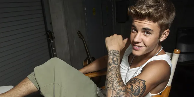 Justin Bieber Ketahuan Gandengan Tangan Dengan Kendall Jenner Justin Bieber Ketahuan Gandengan Tangan Dengan Kendall Jenner