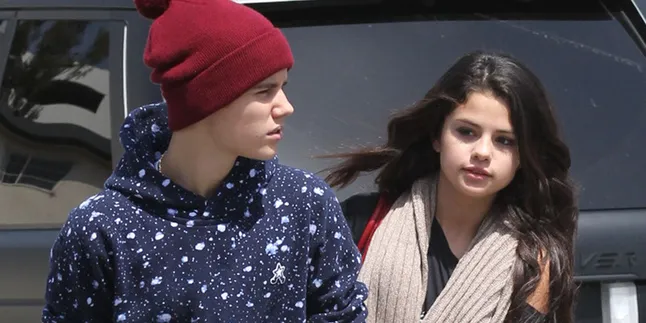 Justin Bieber Main Hati, Selena Gomez 'Balas Dendam' Justin Bieber Main Hati, Selena Gomez 'Balas Dendam'