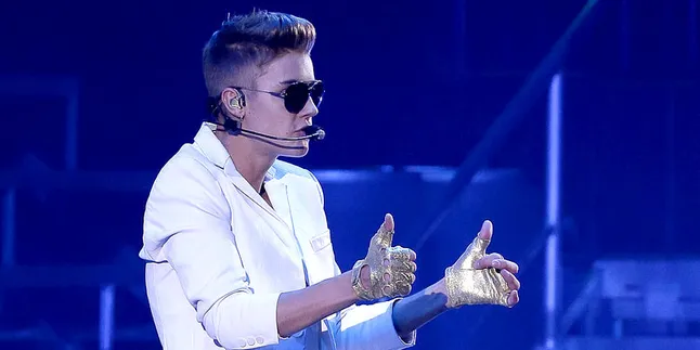 Justin Bieber Puji Lagu Baru One Direction