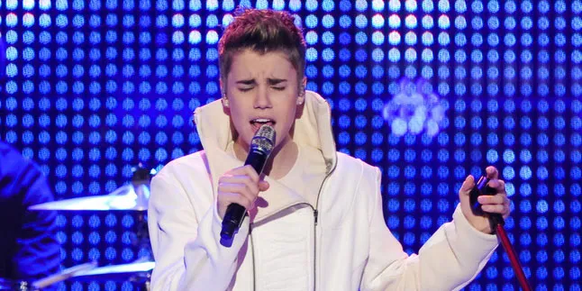 Justin Bieber Tampil Keren di Adidas Neo Musim Gugur Justin Bieber Tampil Keren di Adidas Neo Musim Gugur