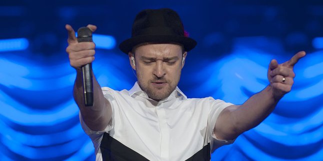 Justin Timberlake Bantu Fansnya Lamar Kekasih di Panggung!