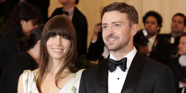 Justin Timberlake dan Jessica Biel Jalan-Jalan Santai di Wilacre Park