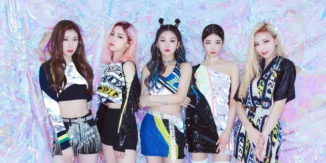 JYP Umumkan ITZY Akan Comeback Maret, Bakal Ganti Konsep? JYP Umumkan ITZY Akan Comeback Maret, Bakal Ganti Konsep?