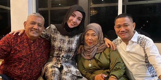 Kabar Duka, Ibunda Bella Shofie Meninggal Dunia Kabar Duka, Ibunda Bella Shofie Meninggal Dunia