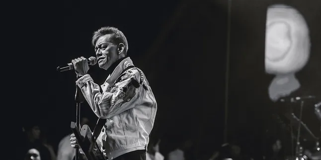Sad News, Fariz RM's Mother Passed Away