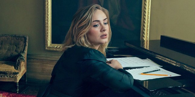 Rumors of Losing 45 Kg, Adele Caught on Camera Looking Slimmer & Confident in Tight Clothes