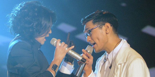 Kado Valentine Indah, 'Dari Hati' Afgan Pikat Dua Penyanyi Beken