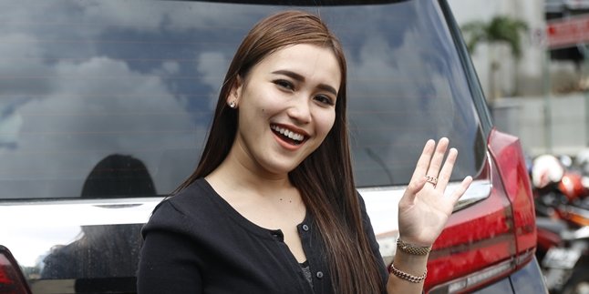 Depok Residents Infected with Corona, Ayu Ting Ting Does This to Avoid Getting Infected