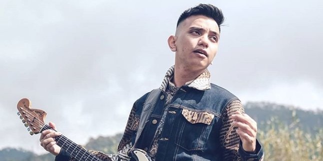 Kagumi Sosok Addie MS, Riki Putra Rilis Single Religi 'Kelak Kau Kan di Tanya'