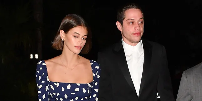 Kaia Gerber & Pete Davidson Pacaran, Gimana Reaksi Cindy Crawford?