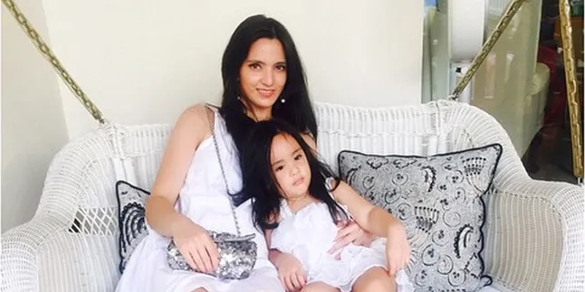 Kakak Perempuan Nia Ramadhani Ultah, Ini Ucapan Dari Sang Adik Kakak Perempuan Nia Ramadhani Ultah, Ini Ucapan Dari Sang Adik