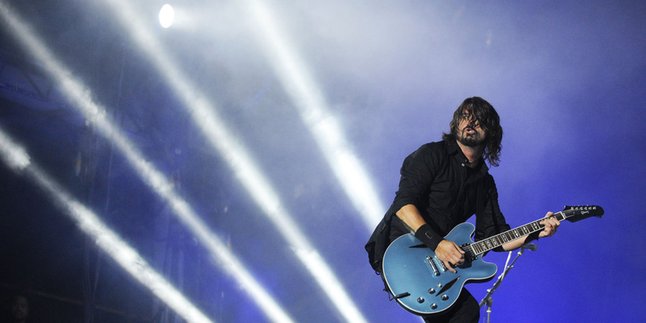 Kaki Dave Grohl Patah, 2 Konser Foo Fighters Batal