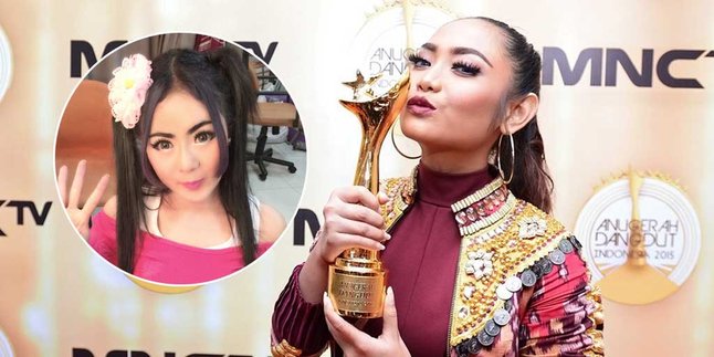 Kalah Dari Devy Berlian di ADI 2015, Neng Oshin Tetap Bahagia