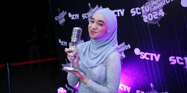 Defeating Salma Salsabil, Nabila Taqiyyah Wins the Most Popular Newcomer Award at the SCTV Music Awards 2024