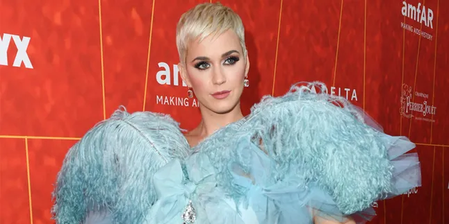Kalahkan Taylor Swift, Katy Perry Jadi Musisi Wanita Dengan Bayaran Tertinggi 2018