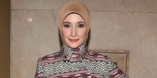 Kalau Tak Ada Kosmetik Ini, Inneke Koesherawati Langsung Galau Kalau Tak Ada Kosmetik Ini, Inneke Koesherawati Langsung Galau