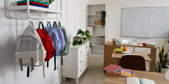 Mau Kamar Kos Rapi di Bulan Ramadan? Lemari dan Rak Penyimpanan Ini Bisa Jadi Andalan