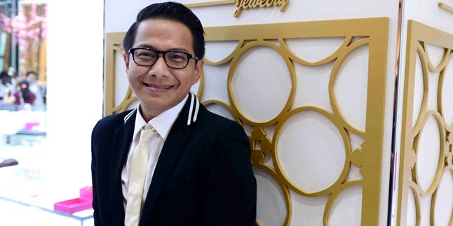 'Kamu Cukup', Single Baru Delon Yang Ditujukan Untuk Istrinya