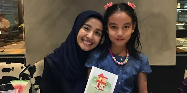 Kangen Aleesya, Laudya Cynthia Bella Posting Foto Manis Ini