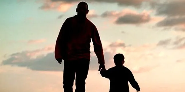 Kangen, Bapak Ini Berjalan Kaki 3 Hari Demi Bertemu Anaknya