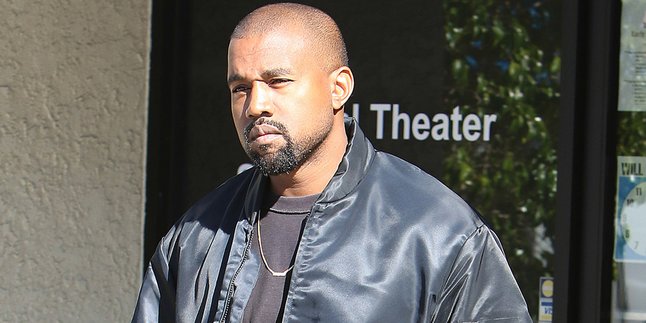 Kanye West Akhirnya Merilis Single Baru, 'Lift Yourself'