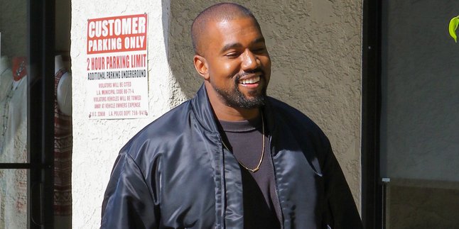 Kanye West Dilaporkan Berpisah Dengan Manajernya, Scooter Braun