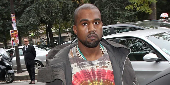 Kanye West Klarifikasi Soal Pukul Paparazzi? Kanye West Klarifikasi Soal Pukul Paparazzi?