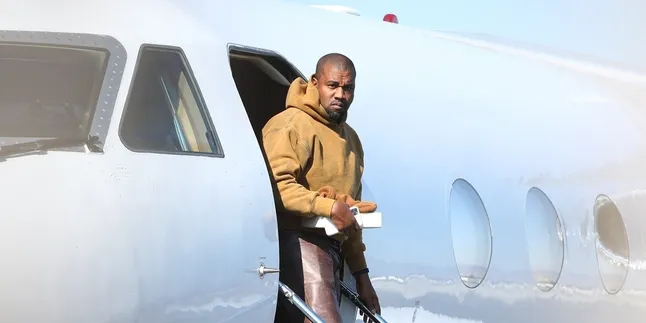 Kanye West, The Controversial Genius - Comeback But Disappoints Fans