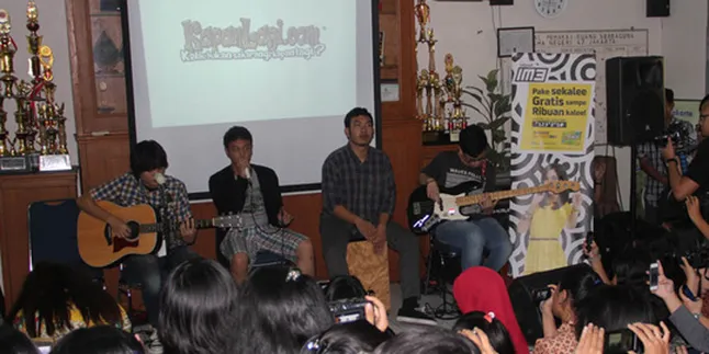 KapanLagi.com® Goes to School, No More Bullying!