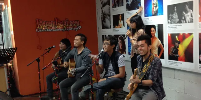 KapanLagi.com® Berkaraoke Bareng Drive