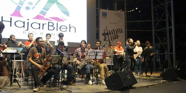 KapanLagi.com® Di'serbu' HajarBleh Big Band!