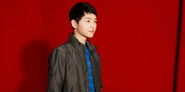 Kapten Keren 'Descendants of the Sun' Song Joong Ki Gelar Fanmeet