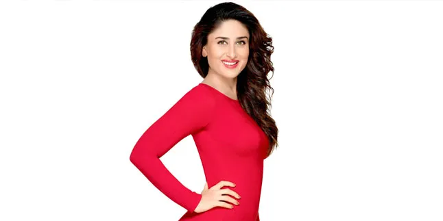 Kareena Kapoor Melenggang Pakai Outfit Longgar, Masih Cantik? Kareena Kapoor Melenggang Pakai Outfit Longgar, Masih Cantik?