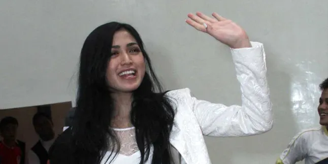 Kartika Putri: Keluarga Jessica Iskandar - Franz Ludwig Harmonis