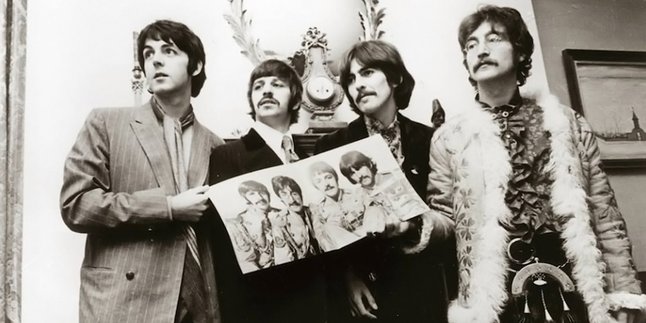 Kartu Pos Bertanda Tangan The Beatles Laku Rp 168 Juta?