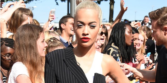 Kasus Menanti! Makan Malam Rita Ora Ditemani Sepaket Ganja