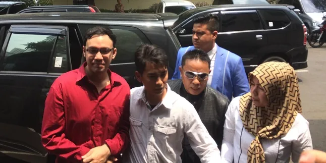 Kasus Penipuan Miliaran, Ini Kronologi Penangkapan Sandy Tumiwa Kasus Penipuan Miliaran, Ini Kronologi Penangkapan Sandy Tumiwa