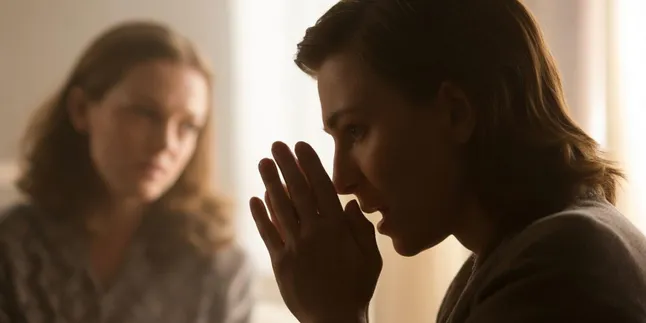 Kata Sindiran Buat Orang yang Suka Ngomongin Kita Dibelakang