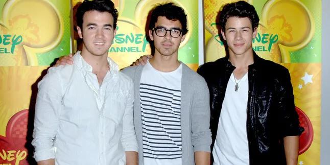 Katanya Bubar, Kok Jonas Brothers Masih Manggung?