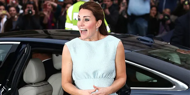 Kate Middleton Bagi-Bagi Kado Untuk Bayi Pilihan, Siapa Saja? Kate Middleton Bagi-Bagi Kado Untuk Bayi Pilihan, Siapa Saja?