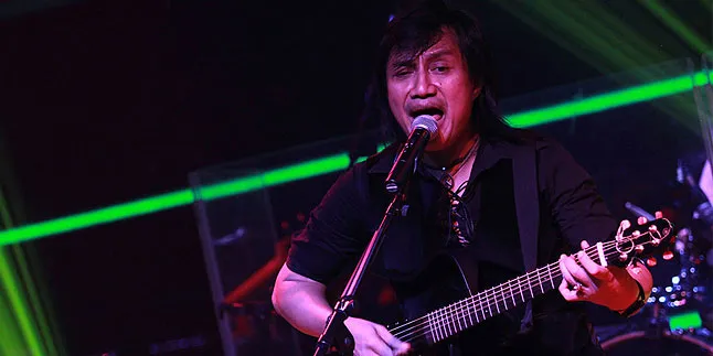 Katon Bagaskara Sering Tampil Solo Daripada Bareng KLa Project