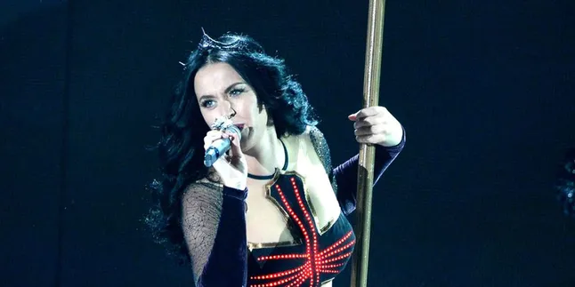 Benarkah Katy Perry Bukan Anggota Illuminati? Benarkah Katy Perry Bukan Anggota Illuminati?