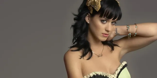 Katy Perry Jatuh Cinta Dengan Penyanyi Pria Satu Ini...