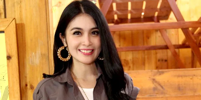 Ke Amerika, Sandra Dewi Hanya Bekal 5 Baju 'Daleman'!