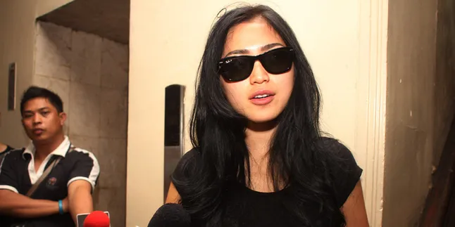 Ke Luar Negeri, Jessica Iskandar Tak Pernah Hubungi Seleb Ini... Ke Luar Negeri, Jessica Iskandar Tak Pernah Hubungi Seleb Ini...